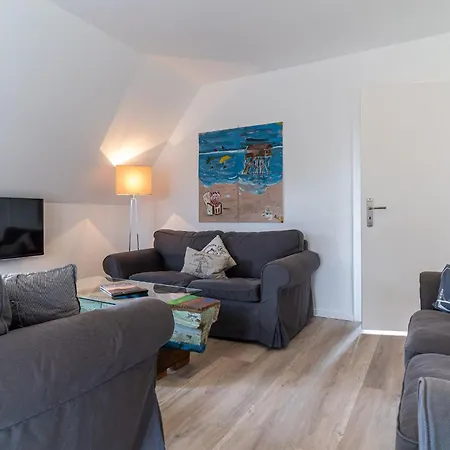 Von Ahrentschildt- Pole Poppenspäler Apartment