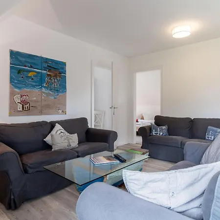 Von Ahrentschildt- Pole Poppenspäler Sankt Peter-Ording