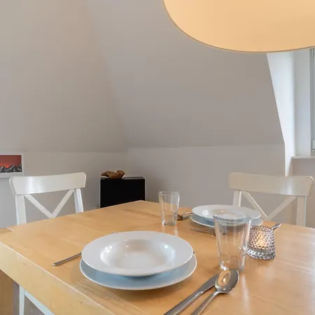 Apartment Von Ahrentschildt- Pole Poppenspäler *