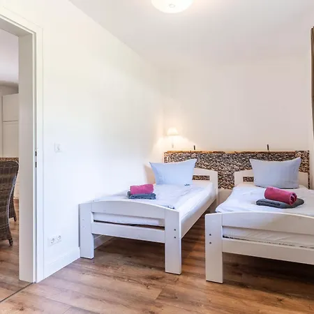 Von Ahrentschildt- Pole Poppenspäler Apartment *