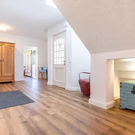 Von Ahrentschildt- Pole Poppenspaeler * Sankt Peter-Ording