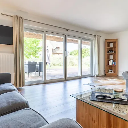 Apartment Von Ahrentschildt- Pole Poppenspäler